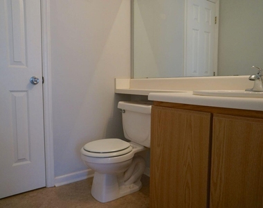 312 Commons Drive - Photo Thumbnail 14