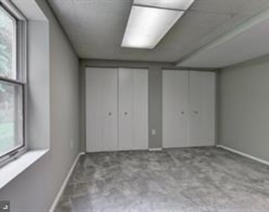 12702 N Point Lane - Photo Thumbnail 17