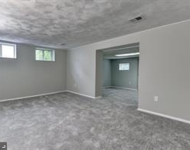 12702 N Point Lane - Photo Thumbnail 19