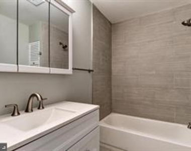 12702 N Point Lane - Photo Thumbnail 10