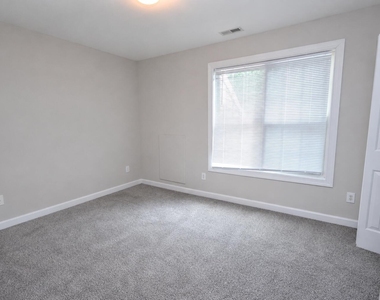 3319 Philmont Drive - Photo Thumbnail 17