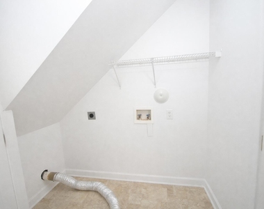 3319 Philmont Drive - Photo Thumbnail 9