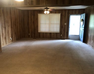 132 Brookhaven Court - Photo Thumbnail 4