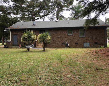 132 Brookhaven Court - Photo Thumbnail 2