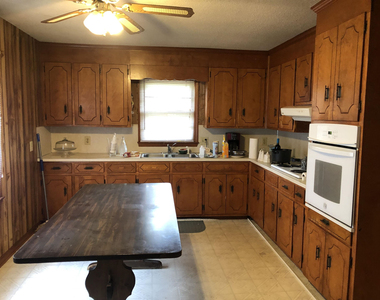 132 Brookhaven Court - Photo Thumbnail 5