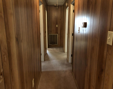 132 Brookhaven Court - Photo Thumbnail 7
