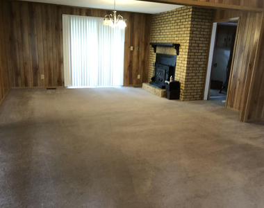 132 Brookhaven Court - Photo Thumbnail 3