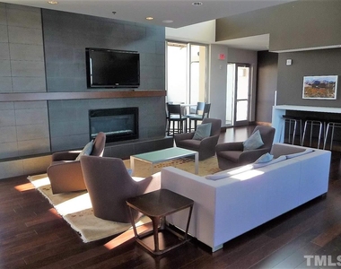 140 W Franklin Street - Photo Thumbnail 12