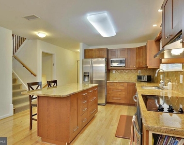 717 Hillsboro Drive - Photo Thumbnail 1