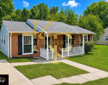 3013 Wedgedale Avenue - Photo Thumbnail 1
