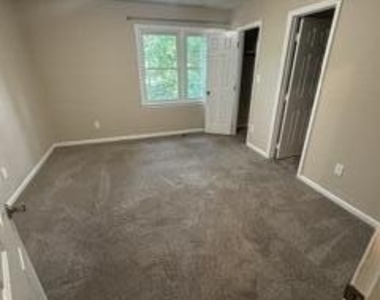 6402 English Oaks Drive - Photo Thumbnail 9