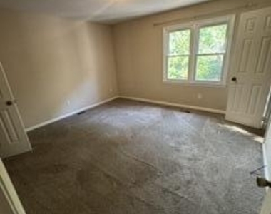6402 English Oaks Drive - Photo Thumbnail 14