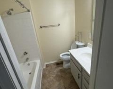 6402 English Oaks Drive - Photo Thumbnail 16