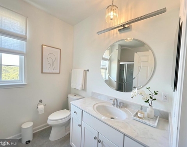 3835 Doc Berlin Drive - Photo Thumbnail 6