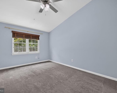 18917 Highstream Drive - Photo Thumbnail 17