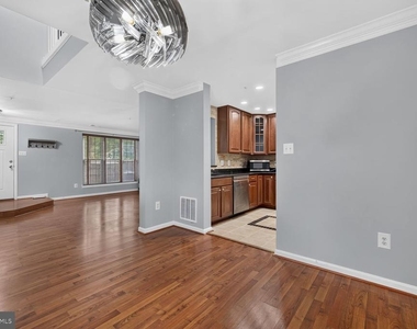 18917 Highstream Drive - Photo Thumbnail 6