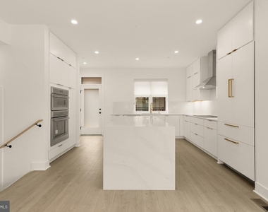 5530 Topaz Lane - Photo Thumbnail 7