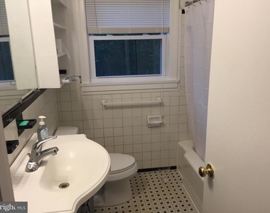 5914 # B Kingswood Rd - Photo Thumbnail 7