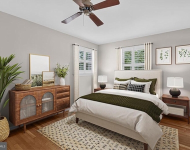 6905 Stonewood Court - Photo Thumbnail 12