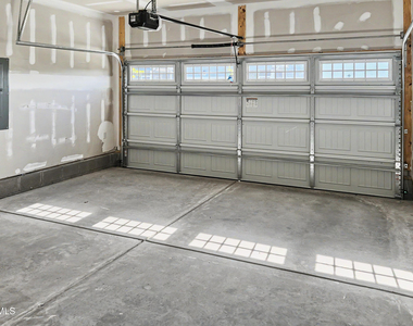 1404 Jasmine View Way - Photo Thumbnail 20