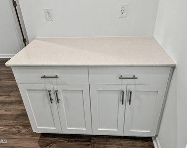 1404 Jasmine View Way - Photo Thumbnail 7