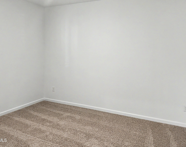1404 Jasmine View Way - Photo Thumbnail 11