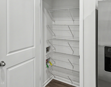 1404 Jasmine View Way - Photo Thumbnail 8