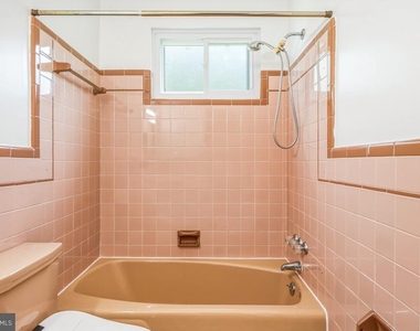 500 Derrydown Lane - Photo Thumbnail 16