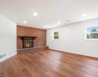 500 Derrydown Lane - Photo Thumbnail 22