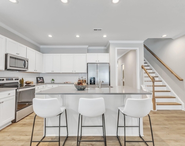 1706 Ballard Drive - Photo Thumbnail 19