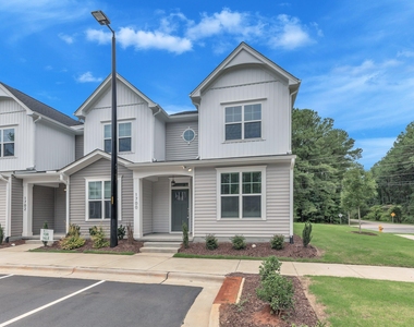 1706 Ballard Drive - Photo Thumbnail 2