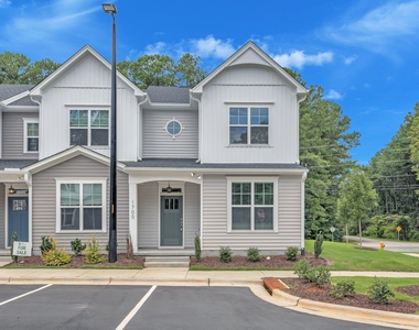 1706 Ballard Drive - Photo Thumbnail 3