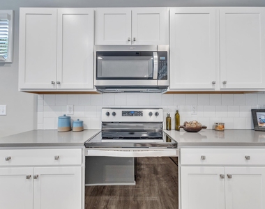 1706 Ballard Drive - Photo Thumbnail 21