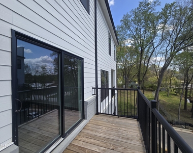 109 Ailey Brook Way - Photo Thumbnail 5