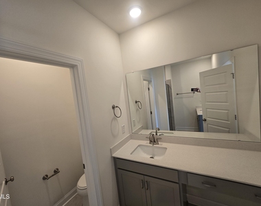109 Ailey Brook Way - Photo Thumbnail 16