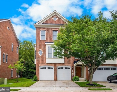 9701 Mossy Bark Lane - Photo Thumbnail 2