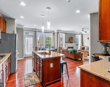 9701 Mossy Bark Lane - Photo Thumbnail 20