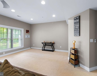 9701 Mossy Bark Lane - Photo Thumbnail 8