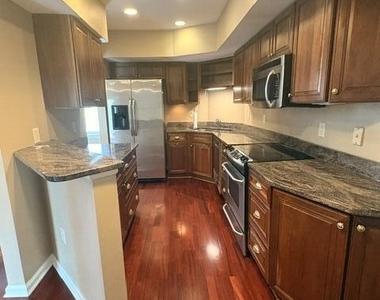 720 Bilyeu Street - Photo Thumbnail 2