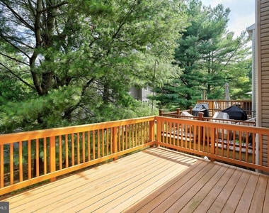 4710 Leyden Way - Photo Thumbnail 18