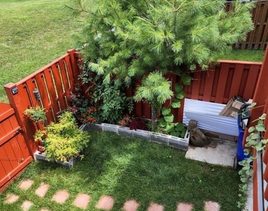 5808 Mercantile Drive W - Photo Thumbnail 10