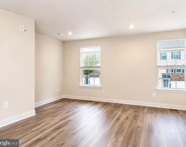 340 Paca Gardens Lane - Photo Thumbnail 26