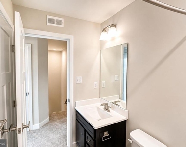 340 Paca Gardens Lane - Photo Thumbnail 32