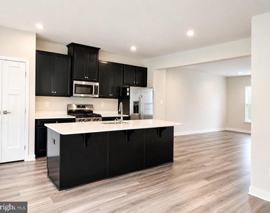 340 Paca Gardens Lane - Photo Thumbnail 20