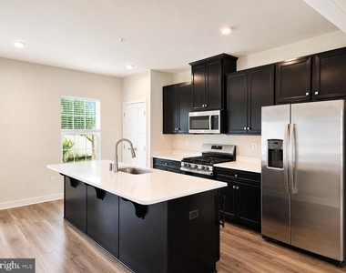340 Paca Gardens Lane - Photo Thumbnail 25