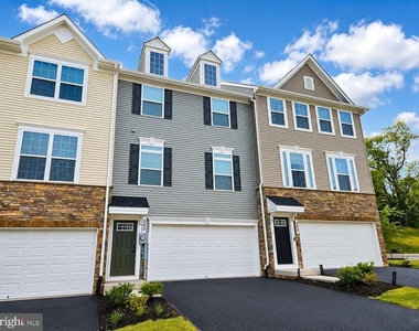 340 Paca Gardens Lane - Photo Thumbnail 2