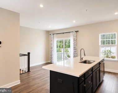 340 Paca Gardens Lane - Photo Thumbnail 24