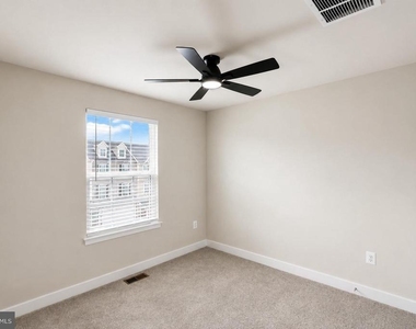 340 Paca Gardens Lane - Photo Thumbnail 34