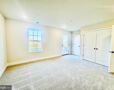 1456 Clingmans Dome Dr - Photo Thumbnail 9