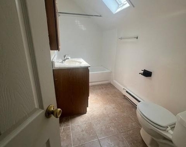306 Dorsey Avenue - Photo Thumbnail 12